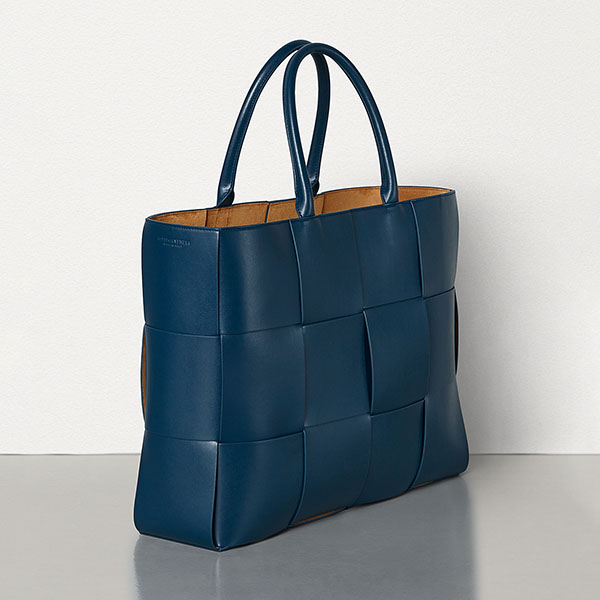 新色登場★ボッテガべネタ 偽物 カーフレザー ザアルコ トートバック 608608VB1K03116